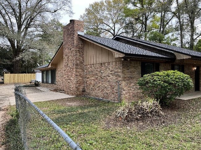 Photo - Newly Remodeled!