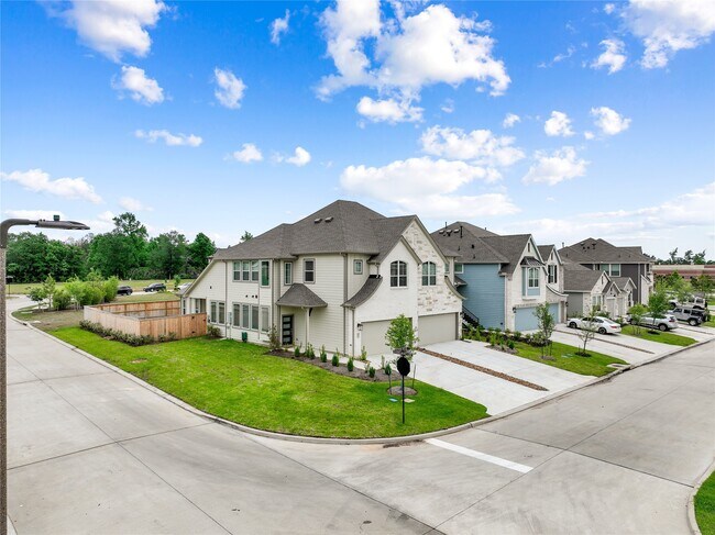 Photo - 603 Silver Pear Ct