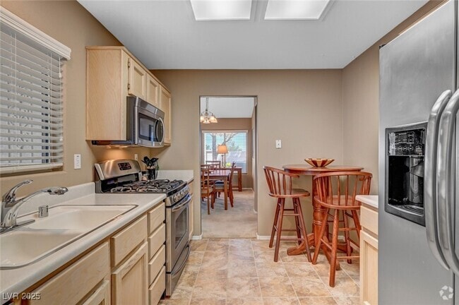 Building Photo - 2318 Spring Water Dr Rental
