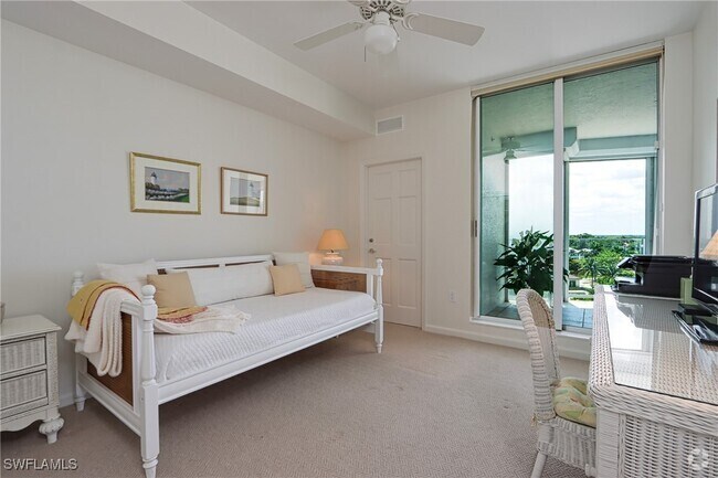 Building Photo - 60 Seagate Dr Unit 704 Rental