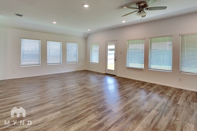 Photo - 9446 Brookwood Bnd Dr