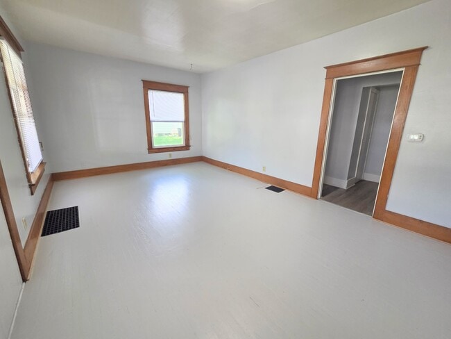 Photo - 1141 Kinnaird Ave