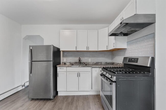 Photo - 53 Lord Ave Unit 2L