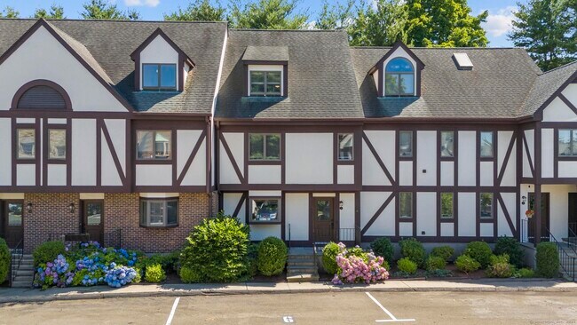 Photo - 668 Glenbrook Rd Unidad 7 Rental