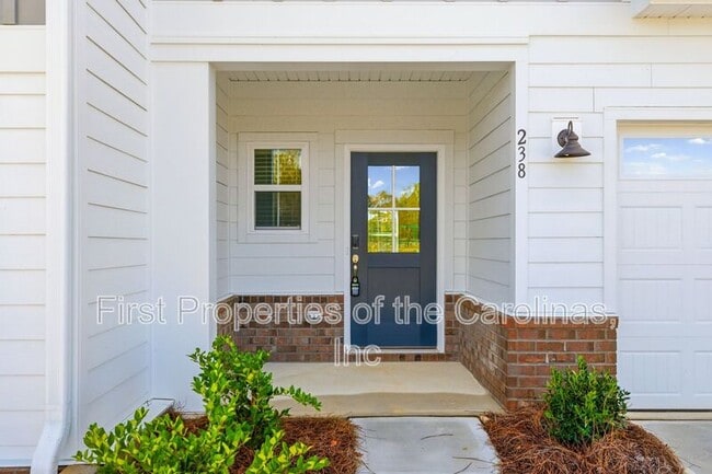 Photo - 238 Tiger Lily Dr