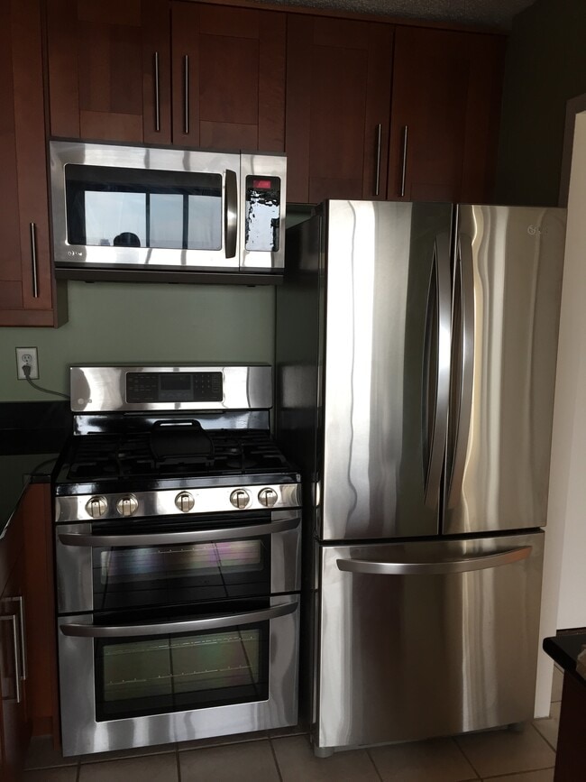 Photo - 5225 Pooks Hill Rd Unit 1815N