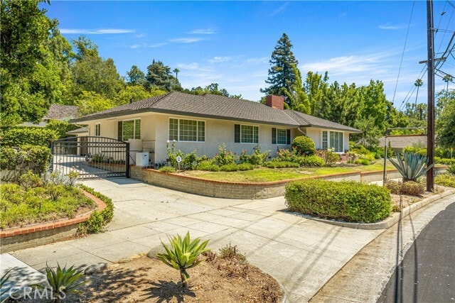 Photo - 591 Busch Pl