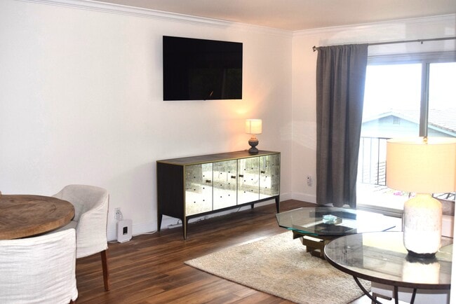 Photo - Sea Cliff Apartments