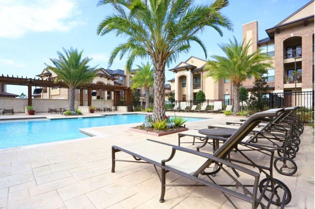 Lakeside Villas at Cinco Ranch - Lakeside Villas at Cinco Ranch Apartments