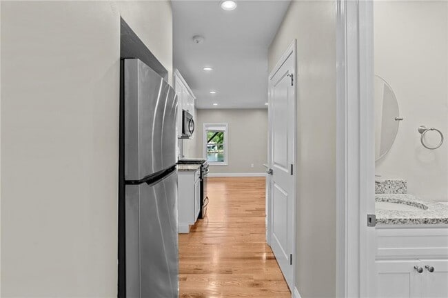 Photo - 376 Arnolds Neck Dr