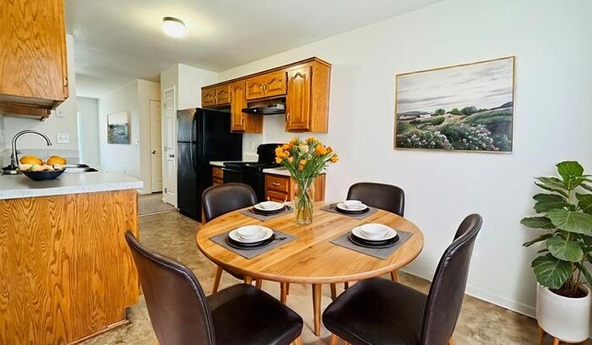 Photo - Creekwood Park Townhomes - 3 Bedrooms, 2 Baths, 2-Car Garage — Move-In Ready!