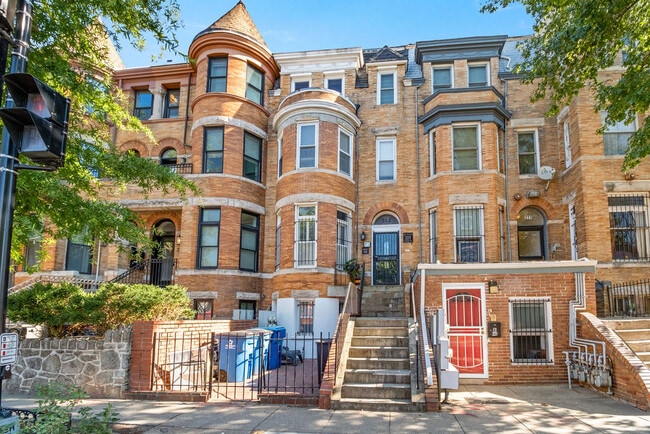 Building Photo - 223 Florida Ave NW Unit 4 Rental