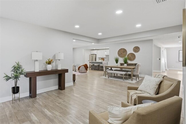 Photo - 1566 Woodfield Ct