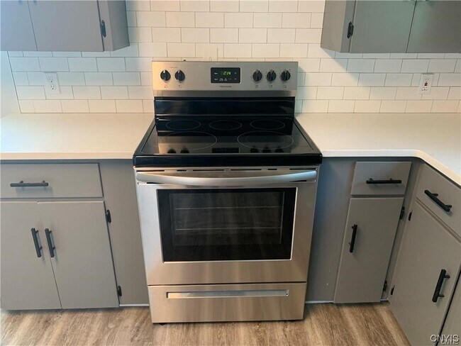Photo - 184 S 1st St