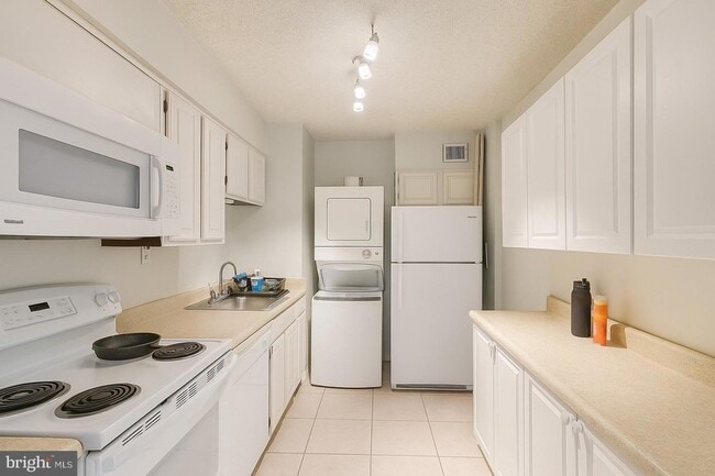 Photo - 5500 Holmes Run Pkwy Unidad 918