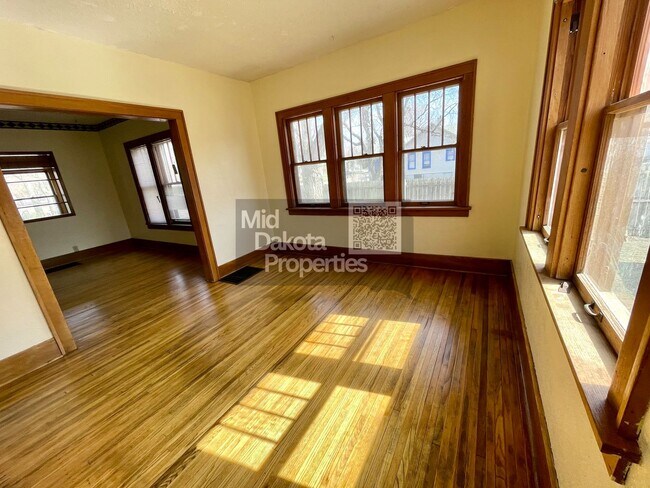 801 W 5th Ave Unidad House