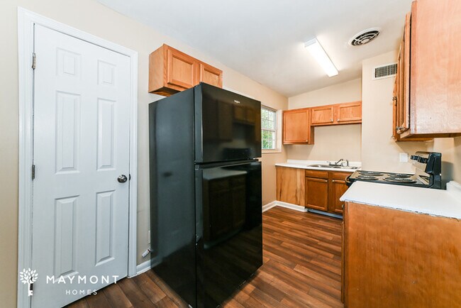 Photo - 4932 Tallyho Ave