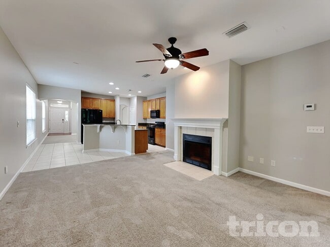 Photo - 272 Silver Glen Ave