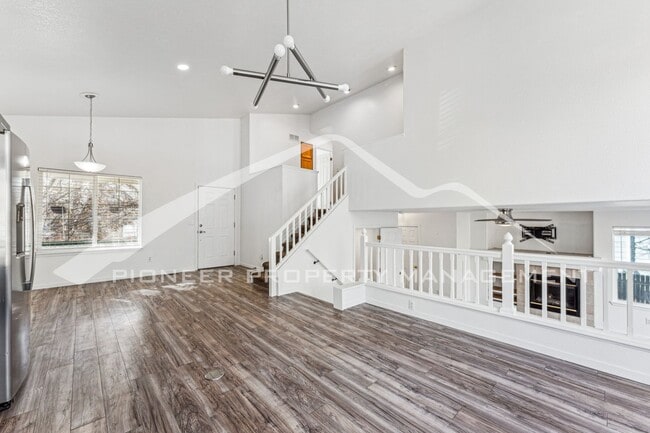 Photo - Spacious Home with Fenced Yard and Washer/Dryer