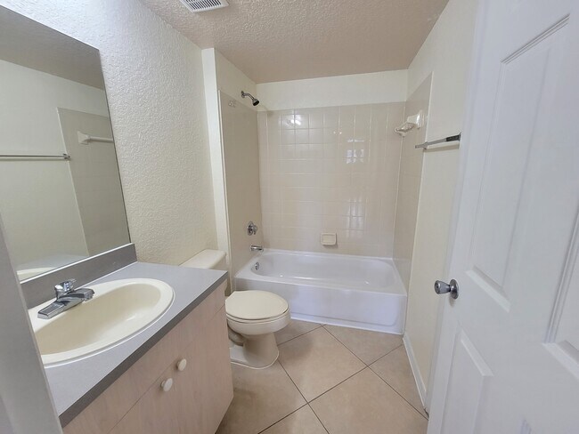 Photo - 2109 Belmont Ln