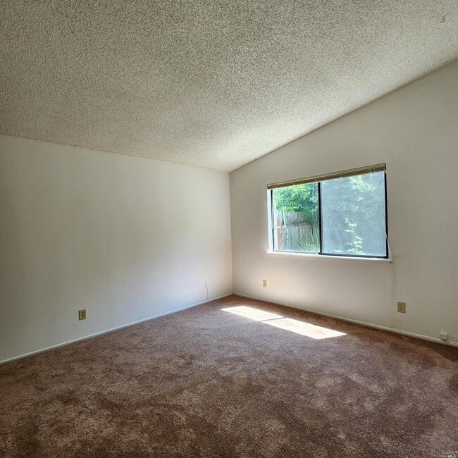 Photo - 1024 Scott St
