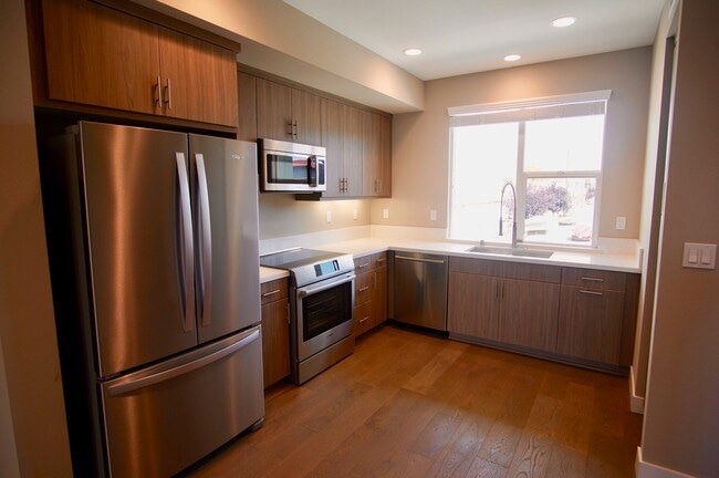 Photo - 1427 Wood St