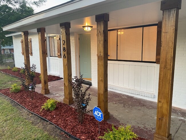 Photo - 286 W Fleming Rd