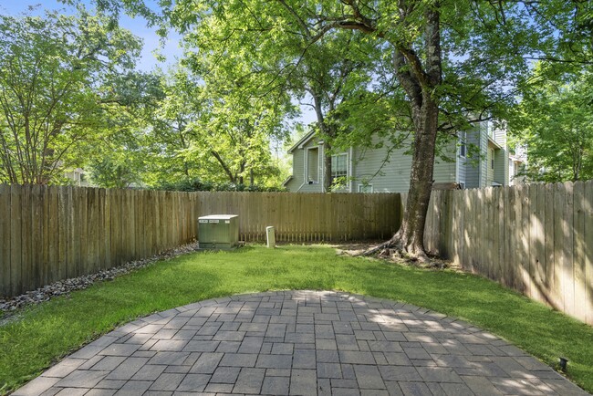 Photo - 35 N Walden Elms Cir