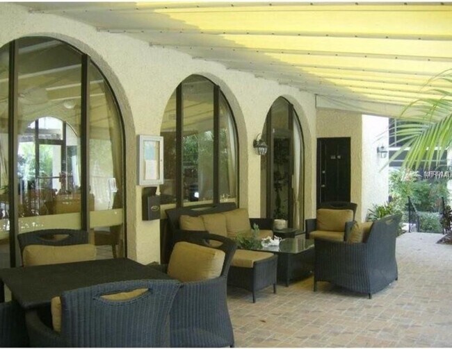 Photo - 2/1 Condo in South Tampa