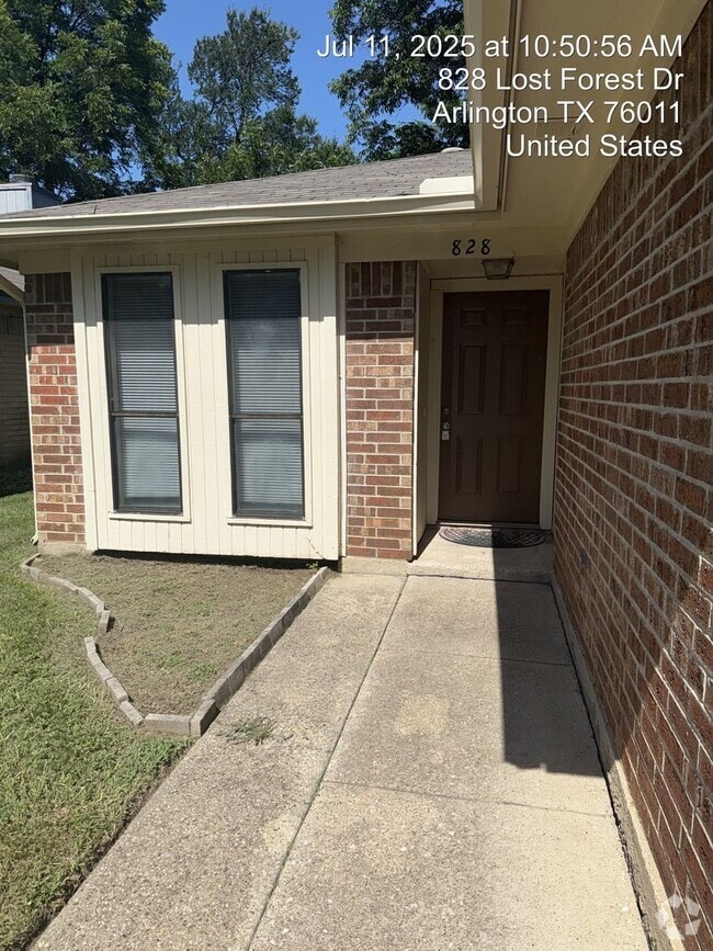 Building Photo - 828 Lost Forest Dr Rental