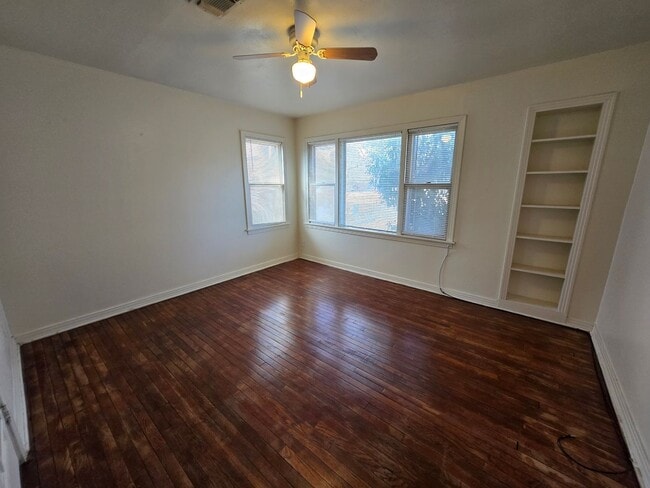 Photo - 1012 Crescent
