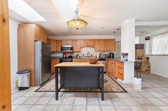 Photo - 21368 W Pepper Dr