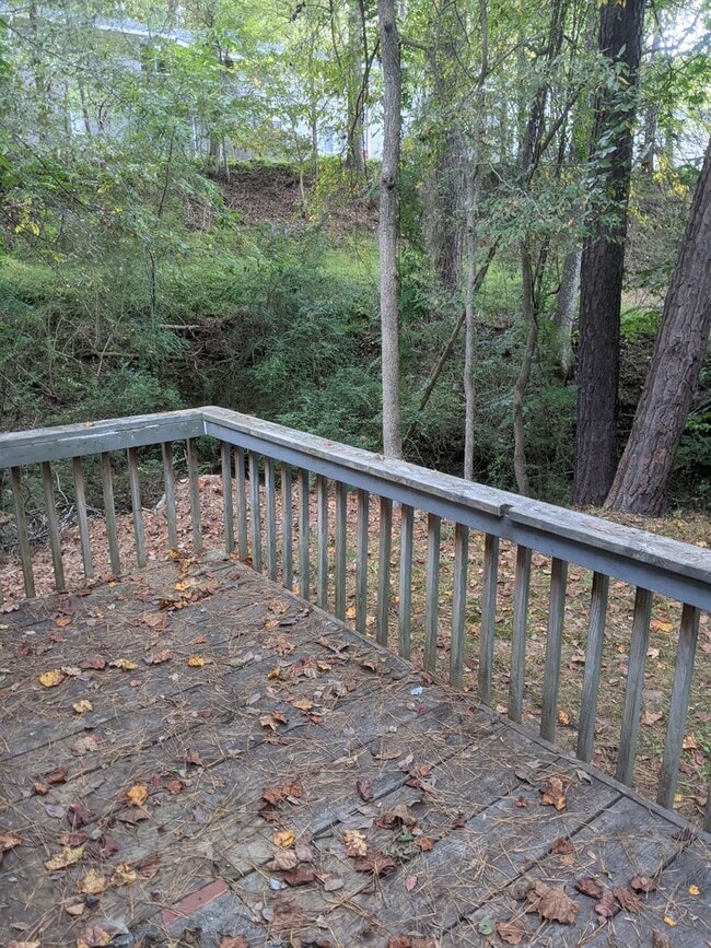 Photo - 529 Hillsborough St