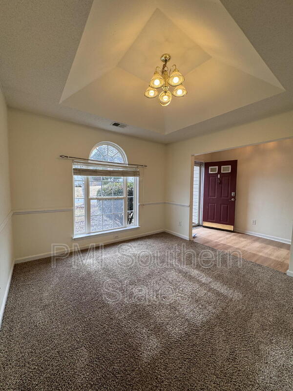 Photo - 115 Crossview Dr