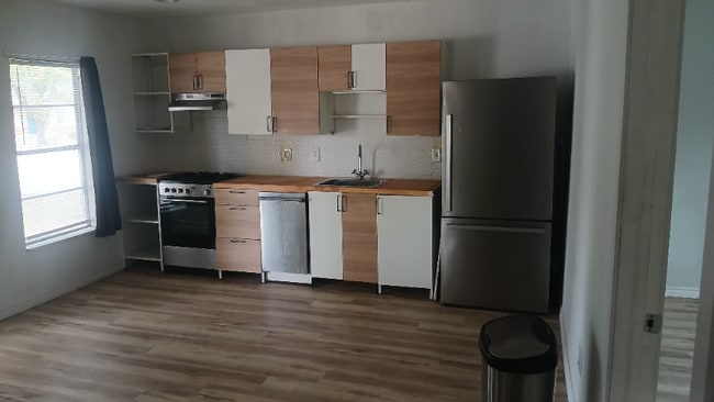 Photo - 205 N 21st St