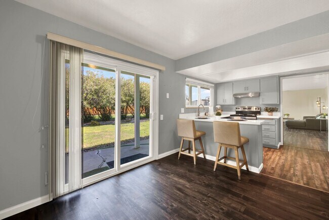 Photo - 162 Isle Royale Cir