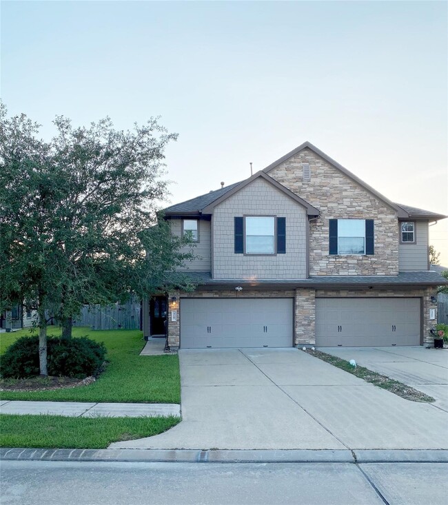 Building Photo - 319 Brandy Ridge Ln
