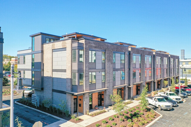 Building Photo - City View Row Rental