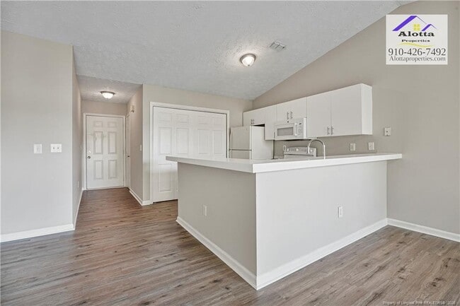 Photo - 6800 Willowbrook Dr