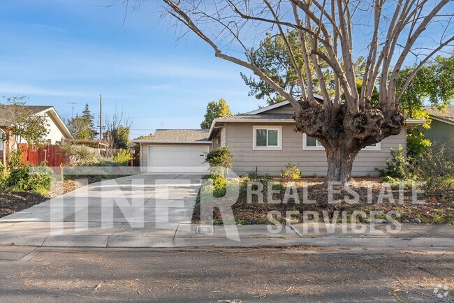 Building Photo - South Land Park 3 Bedroom Gem - Tier 3 Rental