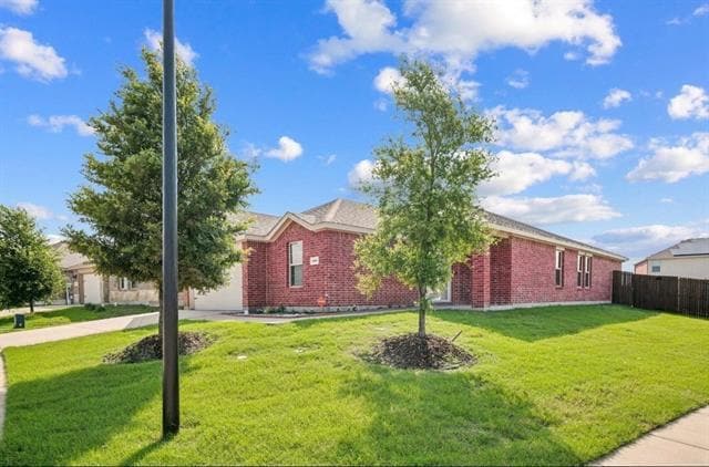 Photo - 900 Sapphire Dr