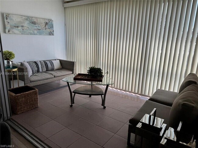 Photo - 1900 Alamanda Dr Unidad 303