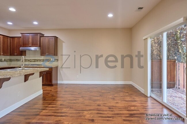 Photo - 6267 NE Sherborne St