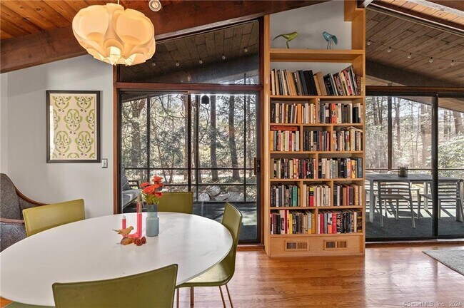 Photo - 47 Florida Hill Rd