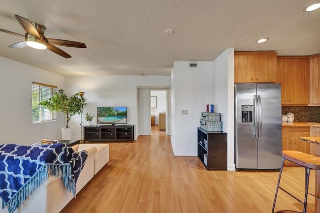 Photo - 1423 Holly Heights Dr Unit 12
