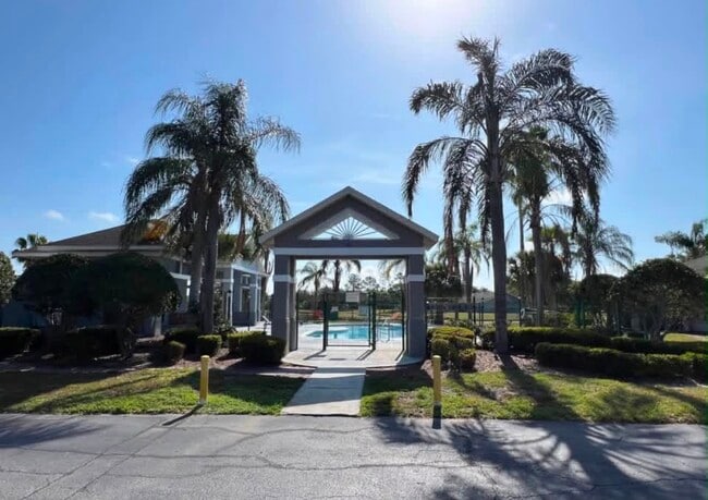 Building Photo - 13294 Summerton Dr