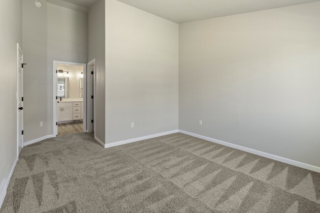 Photo - 242 Divide Dr