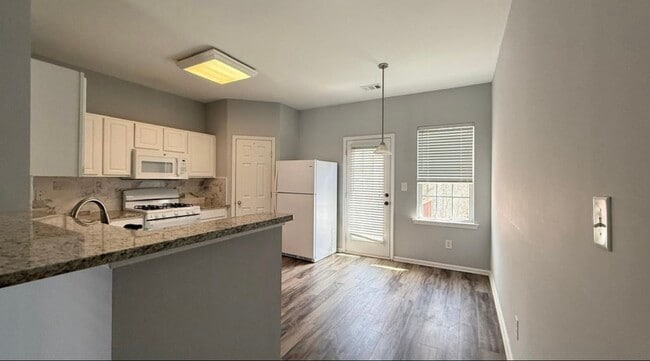 Photo - 3296 Mill Springs Cir