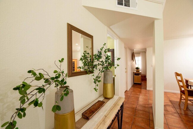 Photo - 7310 Balboa Blvd Unit F