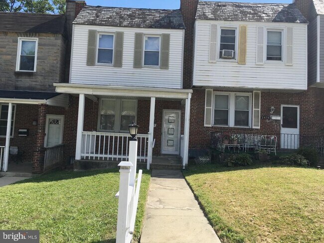 Photo - 2477 W Cold Spring Ln Townhome